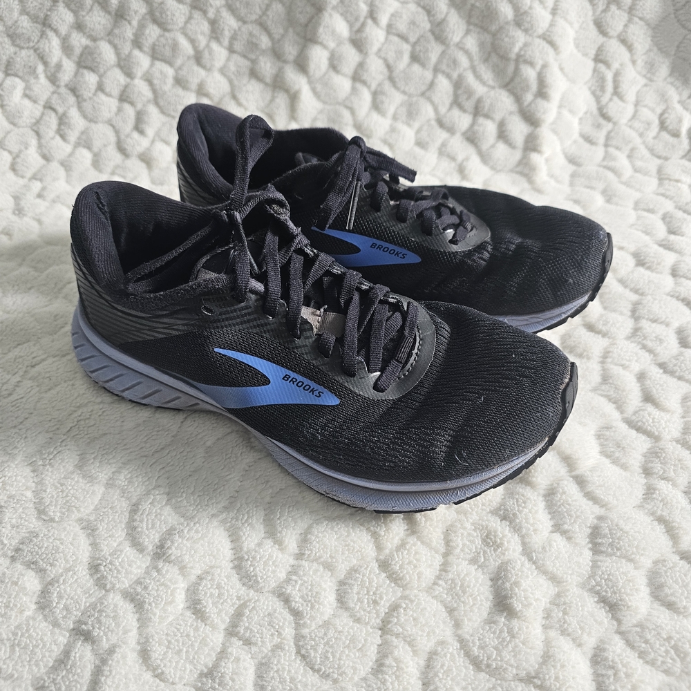 Brooks Black and Blue Athletic Shoes - Picture 4 of 10